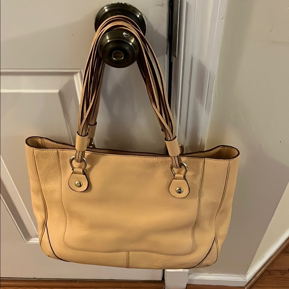 Kate Spade Cream Beige Leather Tote with Timeless Elegance